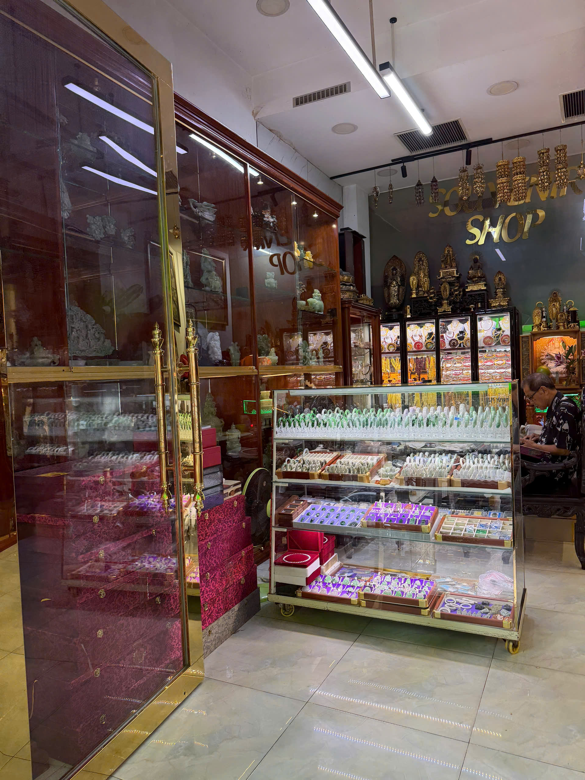 Không gian trưng bày Cổ Vật Mười Thương 3