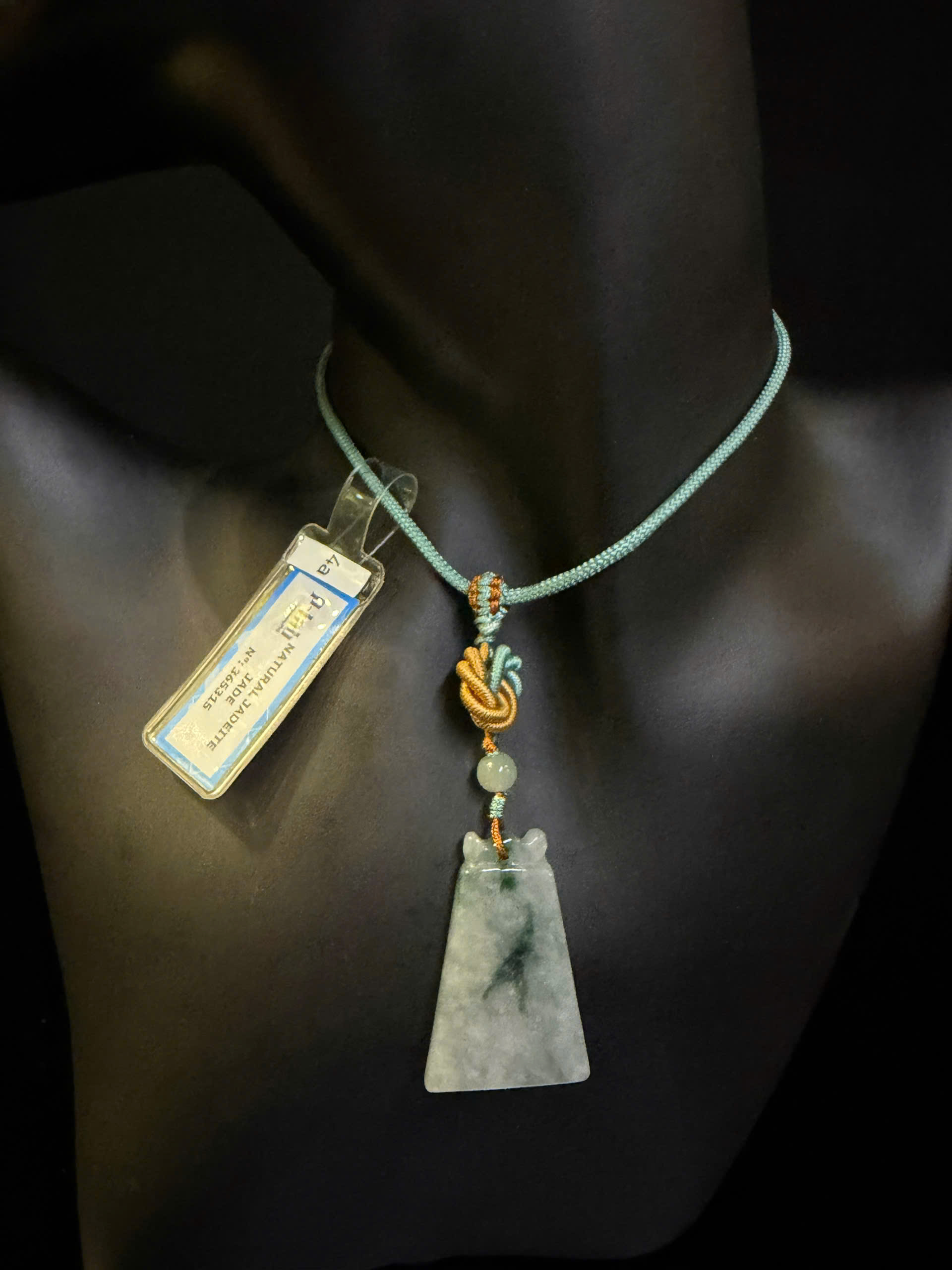 Modified trapezoid and bead cẩm thạch mã 365315