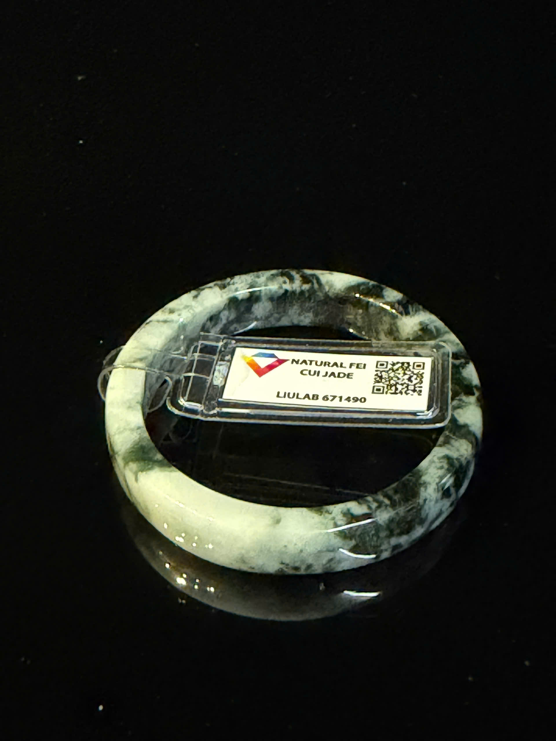 Vòng tay cẩm thạch LIULAB mã 671490
