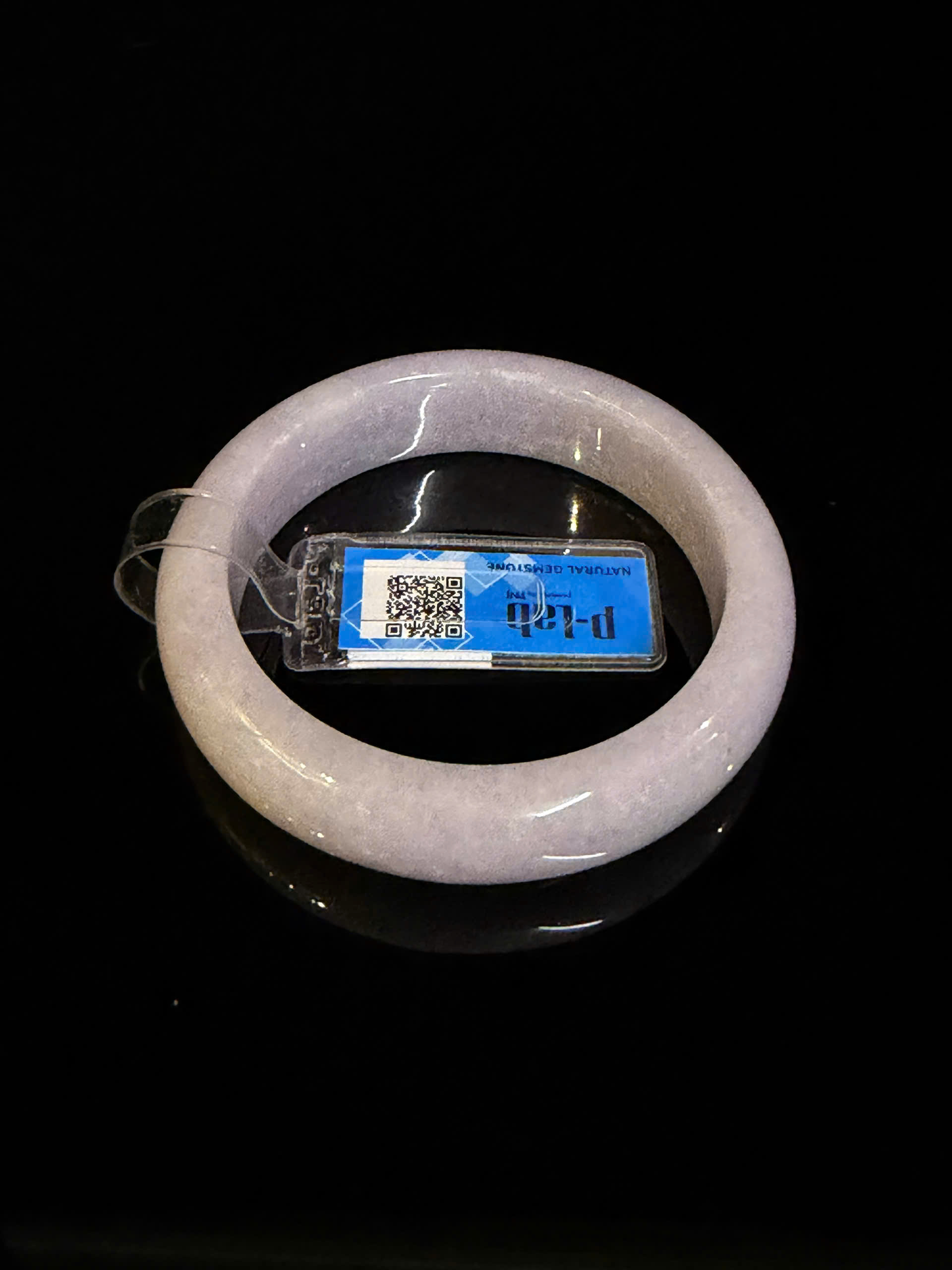Vòng tay cẩm thạch