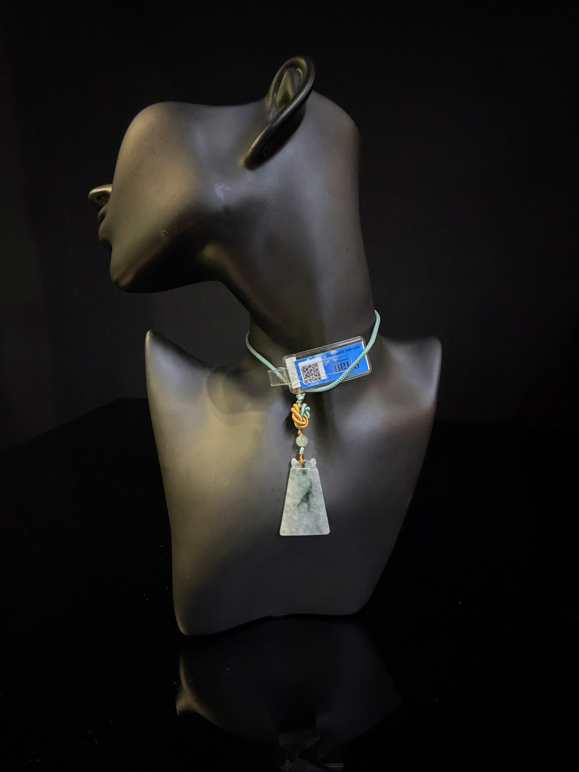 Modified trapezoid and bead cẩm thạch